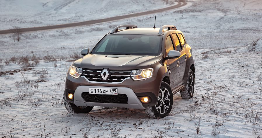 Компания Renault завершила продажи самой дешевой версии кроссовера Renault Duster в РФ